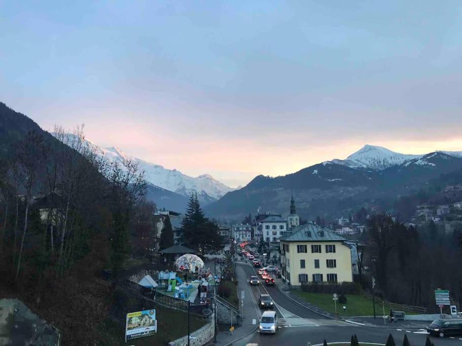 Appart Cosy Et Lumineux Au Coeur De Saint Gervais Luaran gambar