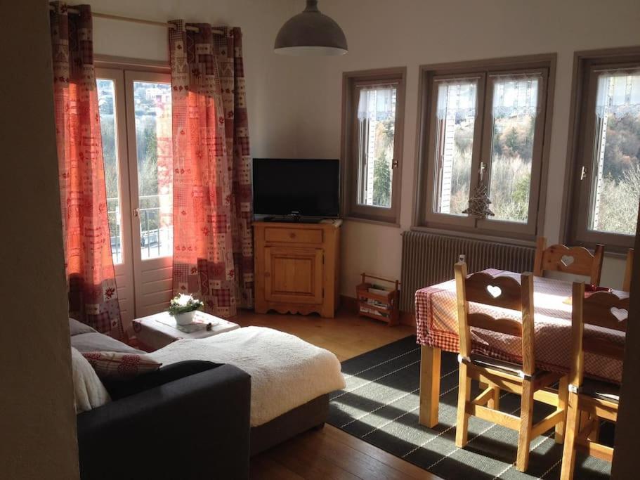 Appart Cosy Et Lumineux Au Coeur De Saint Gervais Luaran gambar